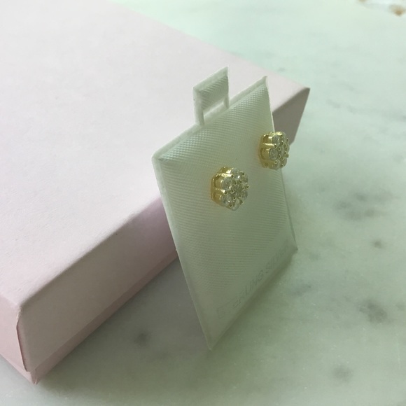 Sale $26! Yellow GP/Sterling Cz Flower Earrings - Picture 12 of 16